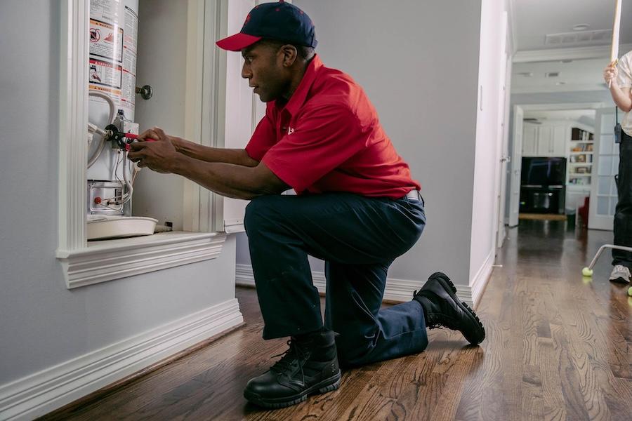 Why Rusty Looking Tap Water Means Your Inner Tank Requires Immediate Water Heater Repair
